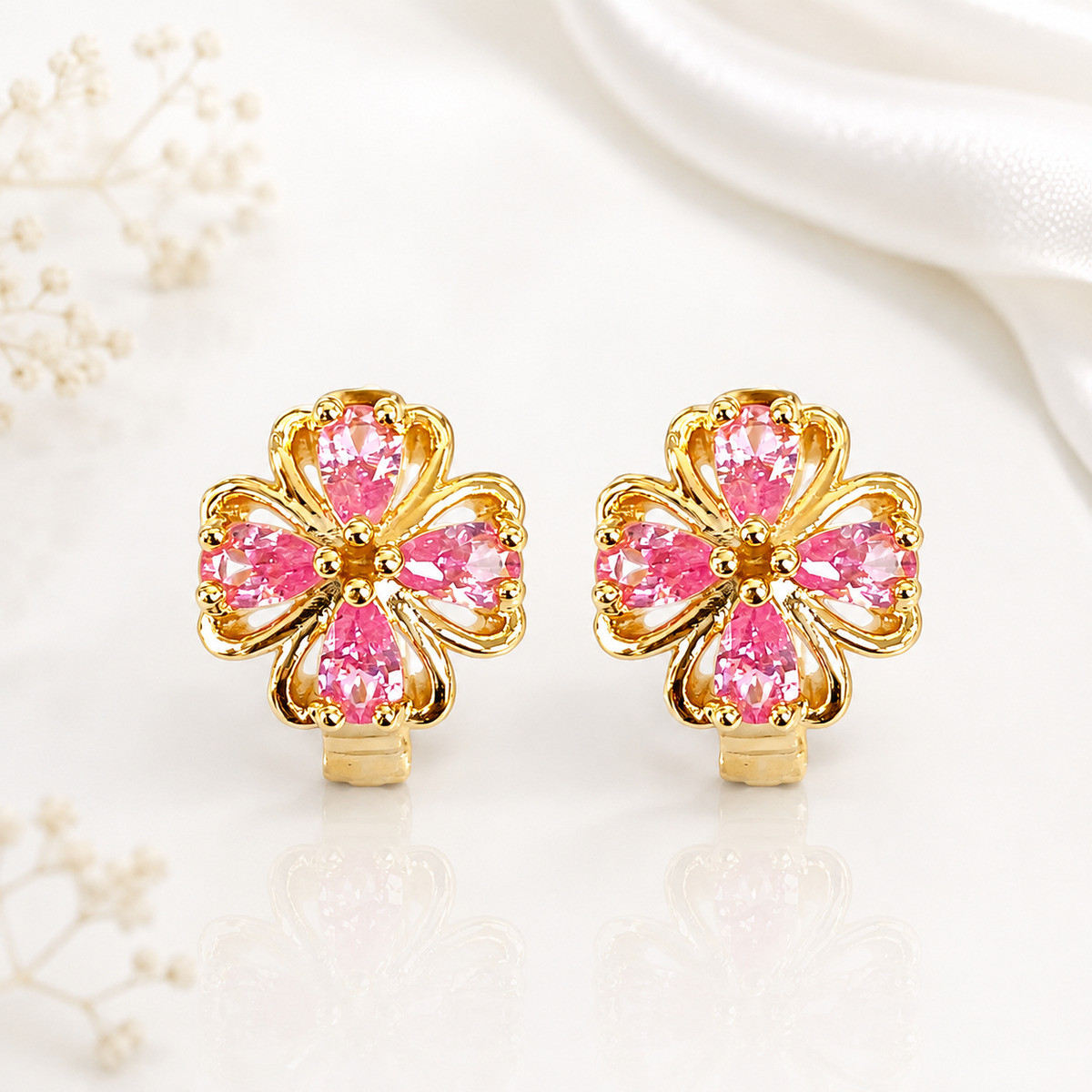 Aretes Flor de Rubí