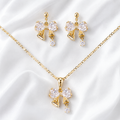 Set Coquette – Collar y Aretes